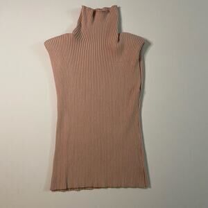 Fate sleeveless ribbed sleeveless top with funnel neck and shoulder pads. Size M